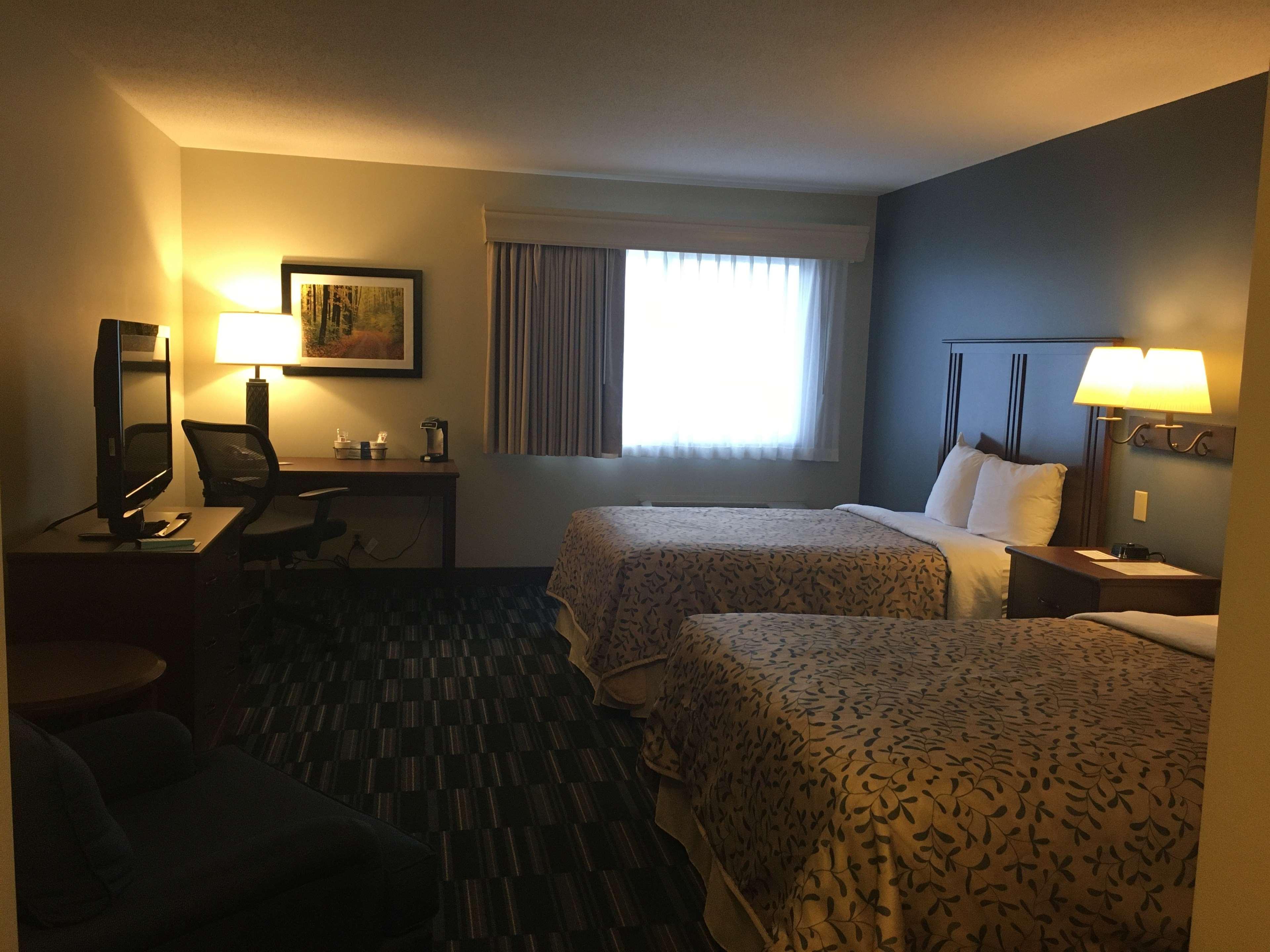 Best Western Inn Rice Lake Exterior photo