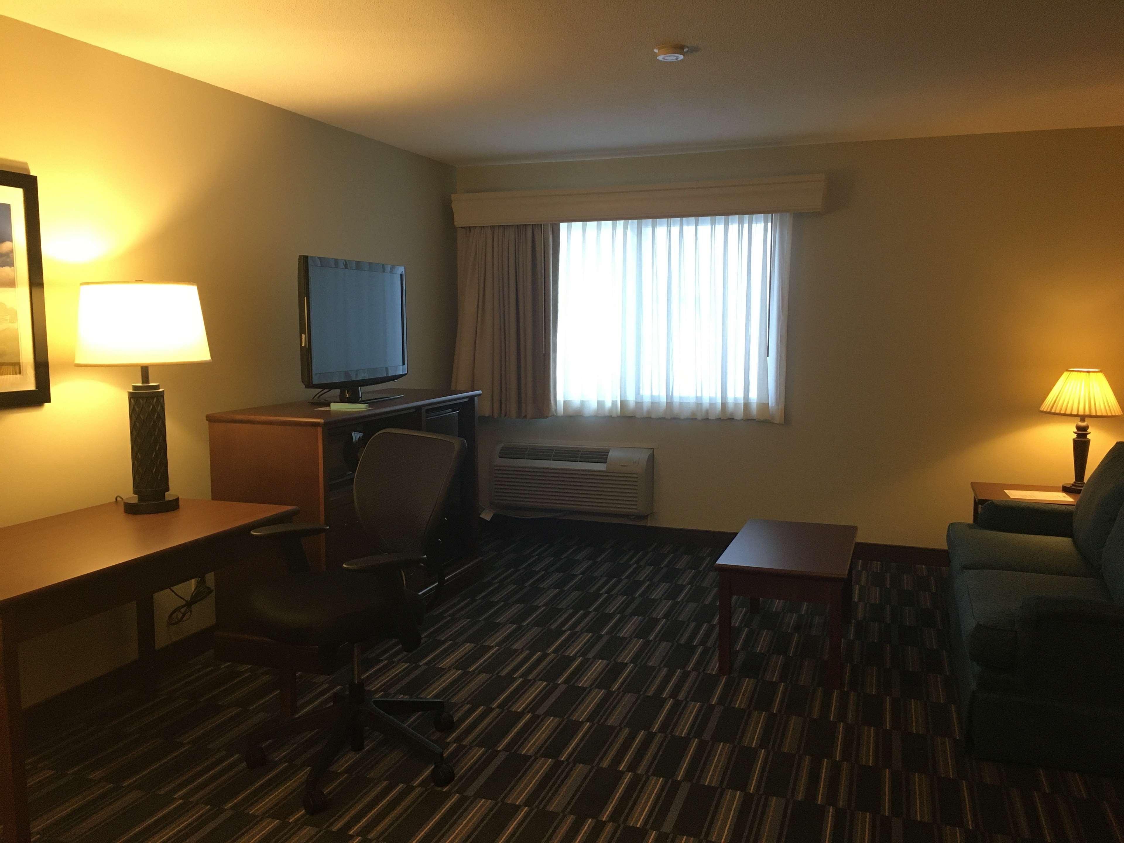 Best Western Inn Rice Lake Exterior photo
