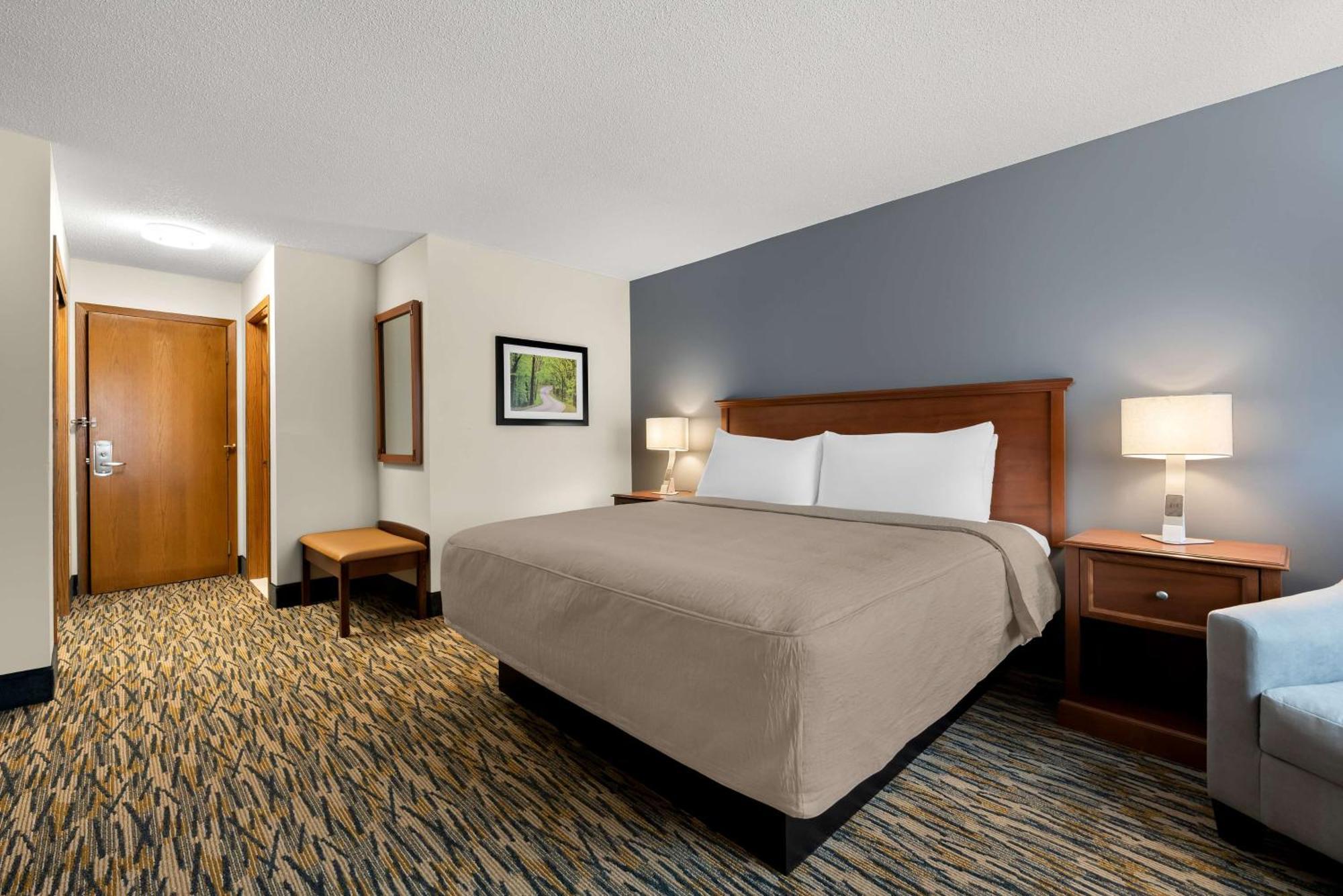 Best Western Inn Rice Lake Exterior photo